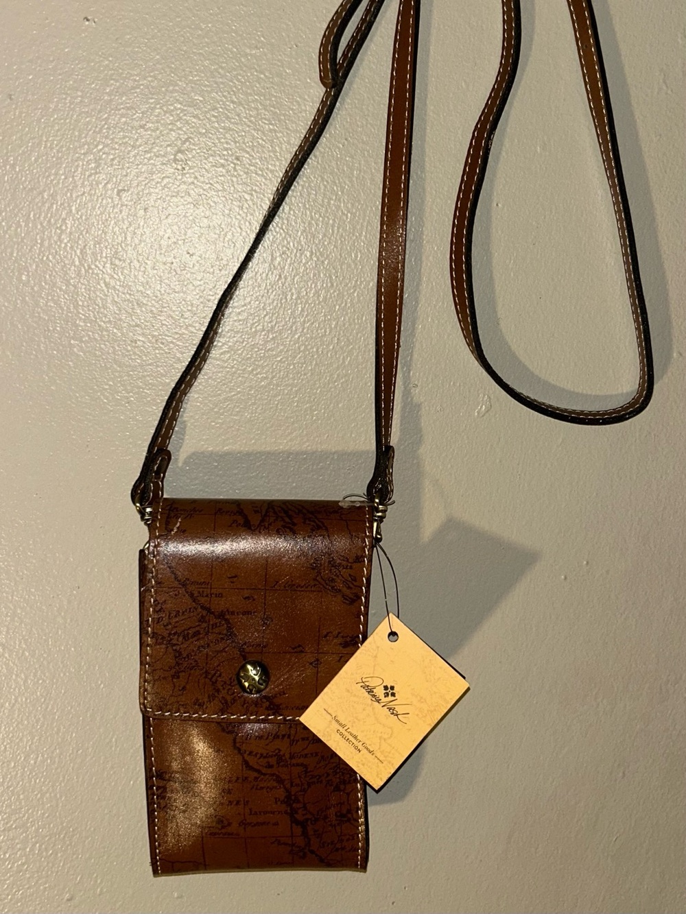 Patricia Nash Signature Map Rivalta Riot Rust Small Crossbody - Picture 2 of 12